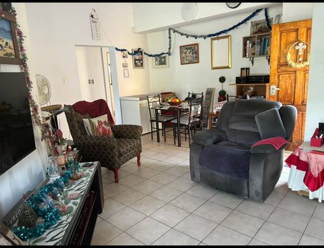 3 BEDROOM SIMPLEX FOR SALE IN BIRDSWOOD